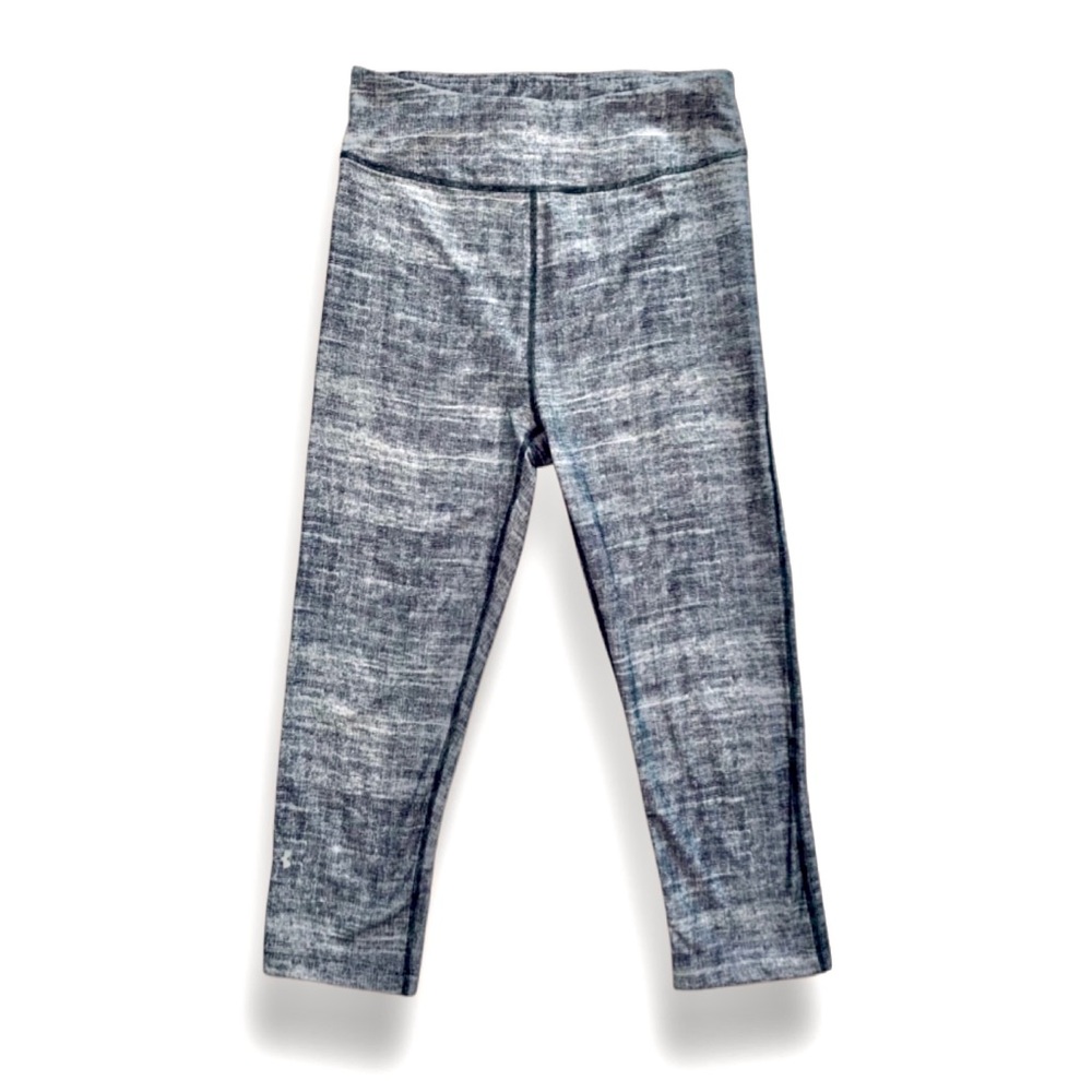 Under Armour | NWOT Black & White Printed Speckle Compression Cropped Leggings